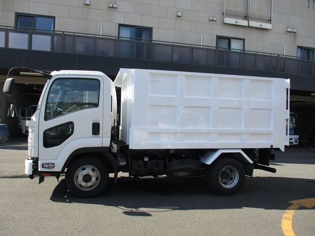 Isuzu FORWARD 2017-08 13911-12