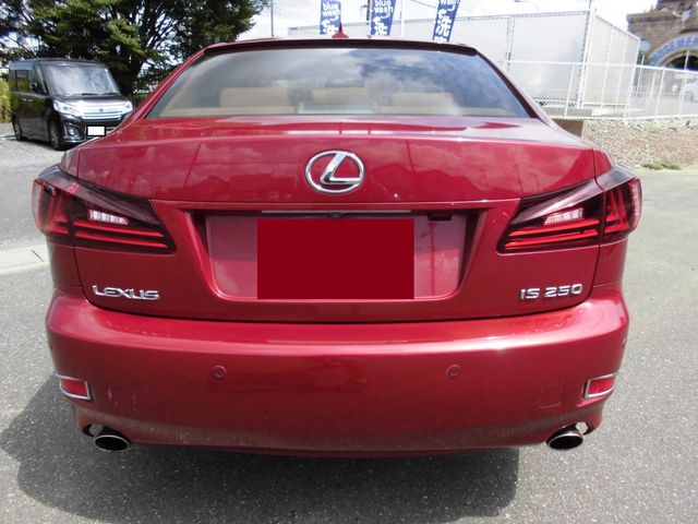 Lexus IS 2007-04 20595-6