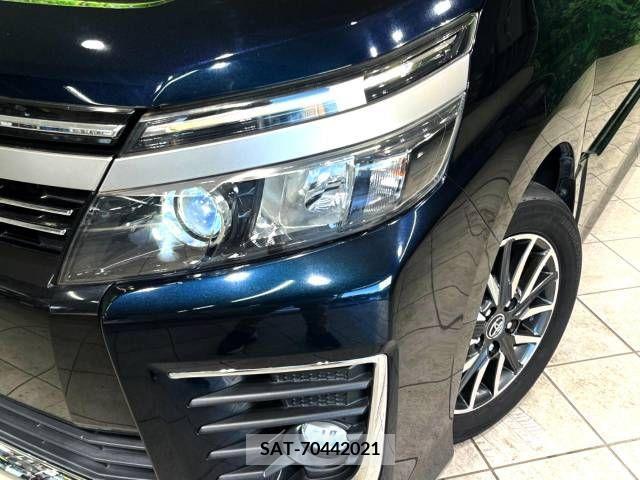 Toyota VOXY 2016-08 289168-12