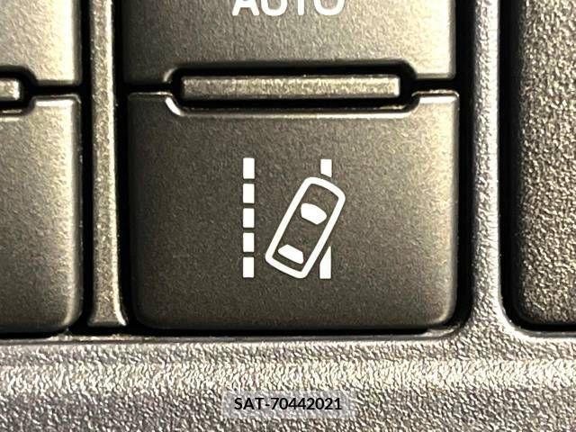 Toyota VOXY 2016-08 289168-5