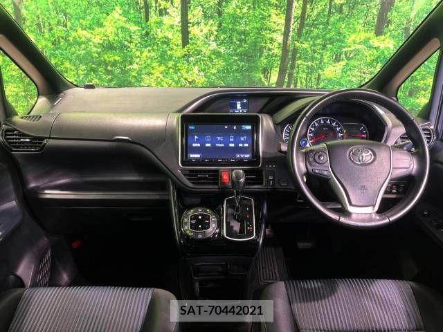Toyota VOXY 2016-08 289168-1