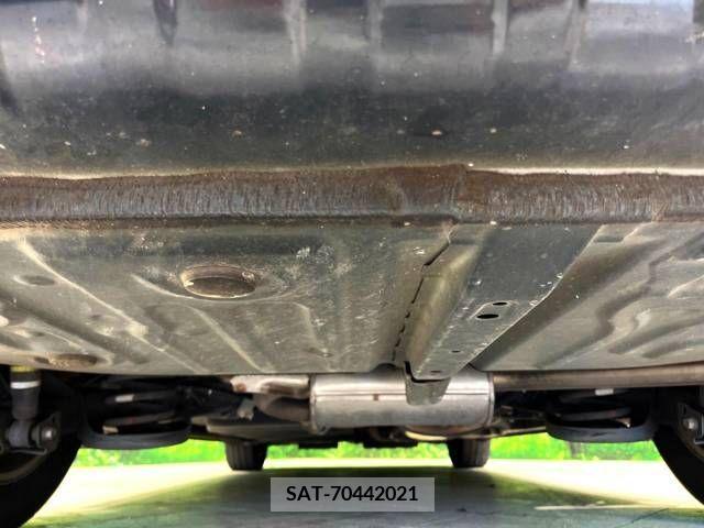 Toyota VOXY 2016-08 289168-19