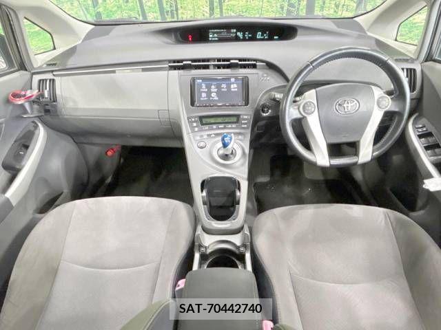 Toyota PRIUS 2011-08 352195-1