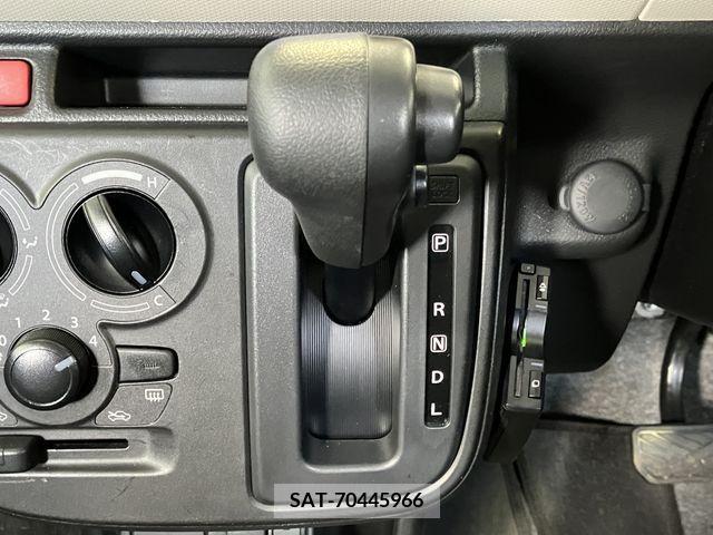 Suzuki ALTO 2019-03 327632-8