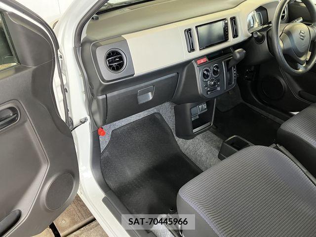 Suzuki ALTO 2019-03 327632-18