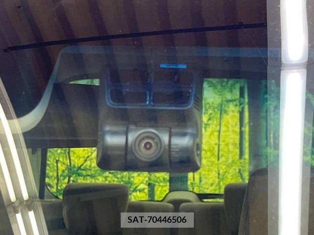 Honda N BOX 2019-10 364484-4