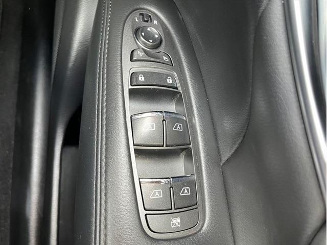 Nissan FUGA 2010-12 28792-29