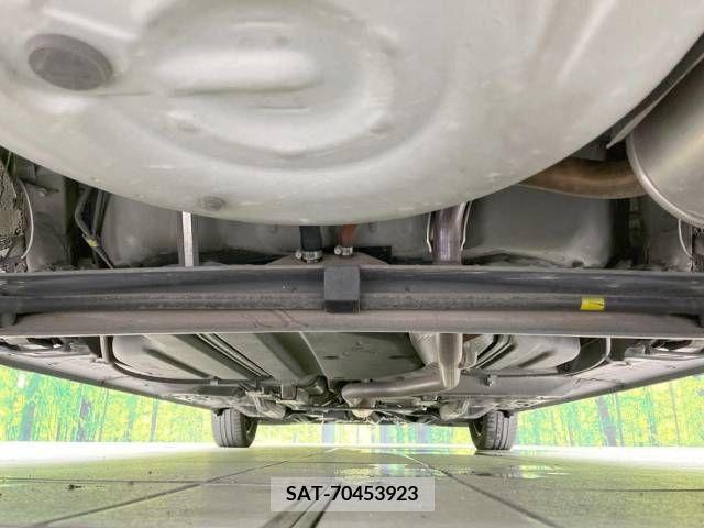 Toyota SIENTA 2015-10 368175-19