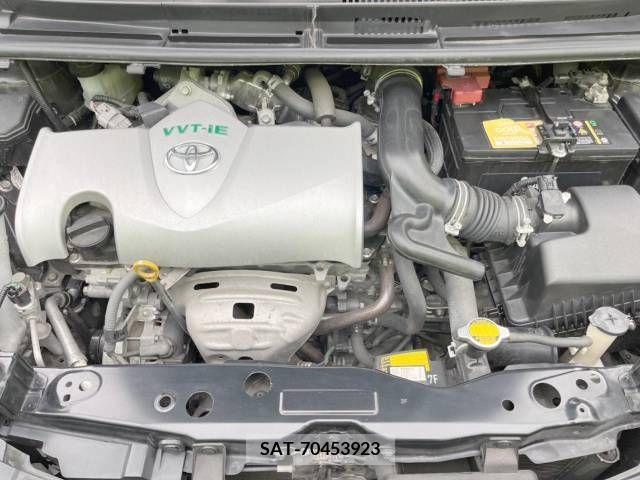 Toyota SIENTA 2015-10 368175-18