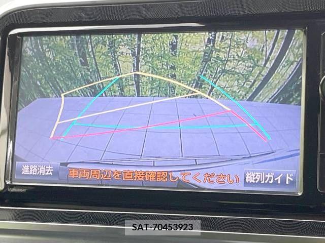 Toyota SIENTA 2015-10 368175-4