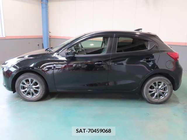 Mazda DEMIO 2016-11 338232-5