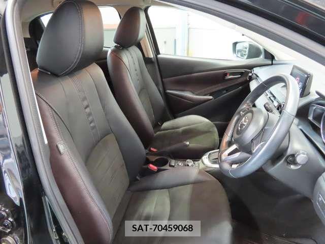 Mazda DEMIO 2016-11 338232-3