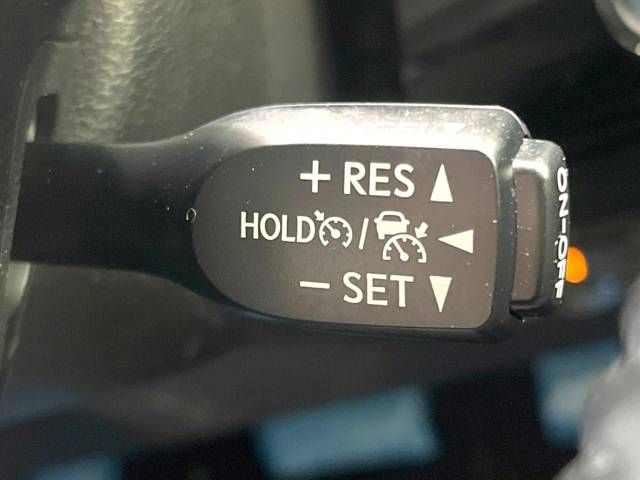 Toyota PRIUS 2017-10 193997-5