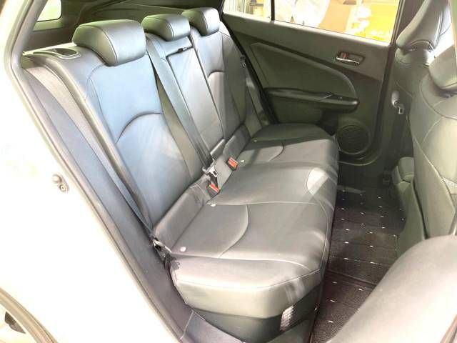 Toyota PRIUS 2017-10 193997-10