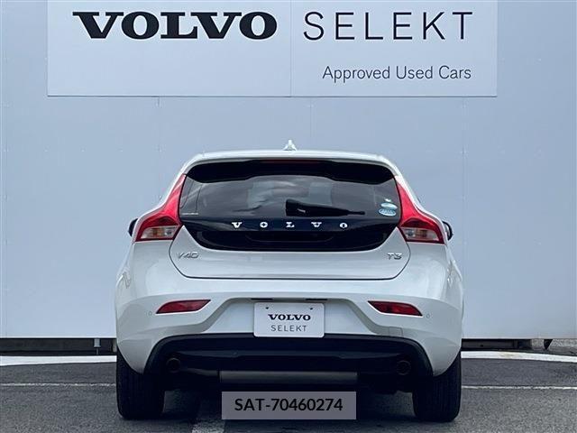 Volvo V40 2019-04 320559-6