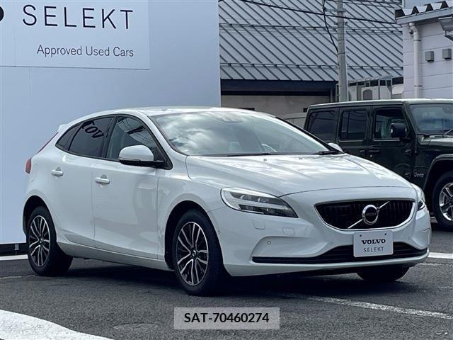 Volvo V40 2019-04 320559-2