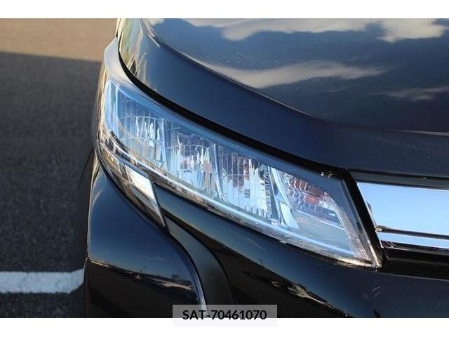 Toyota NOAH 2022-11 375445-12