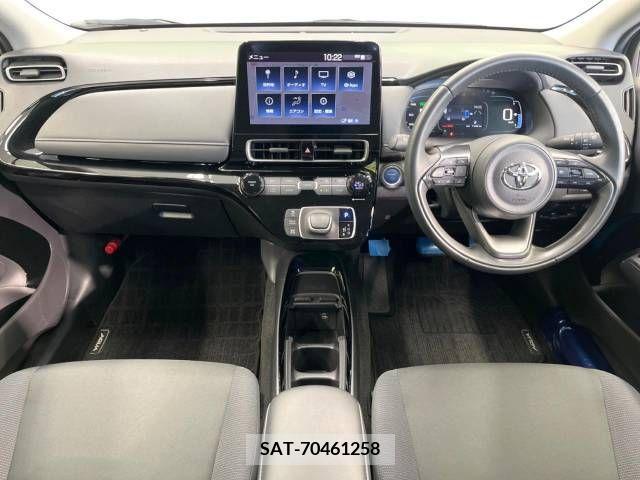 Toyota AQUA 2021-07 212241-1