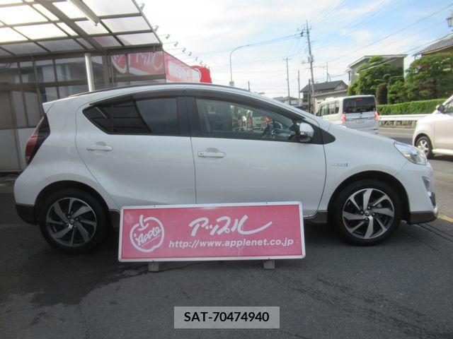 Toyota AQUA 2016-02 261392-4