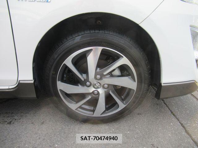 Toyota AQUA 2016-02 261392-13