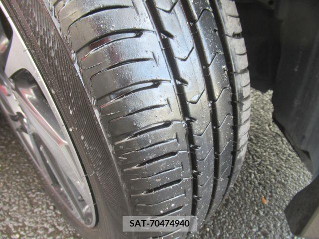Toyota AQUA 2016-02 261392-14