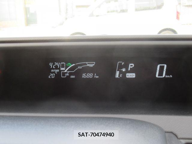Toyota AQUA 2016-02 261392-16