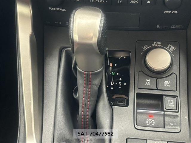 Lexus NX 2015-07 275731-23