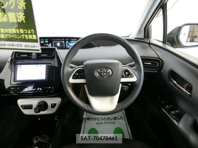 Toyota PRIUS 2018-03 200565-3