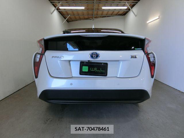 Toyota PRIUS 2018-03 200565-8