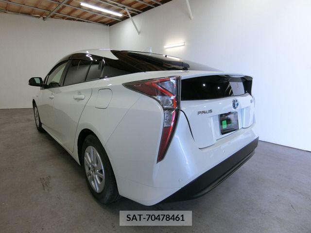 Toyota PRIUS 2018-03 200565-12