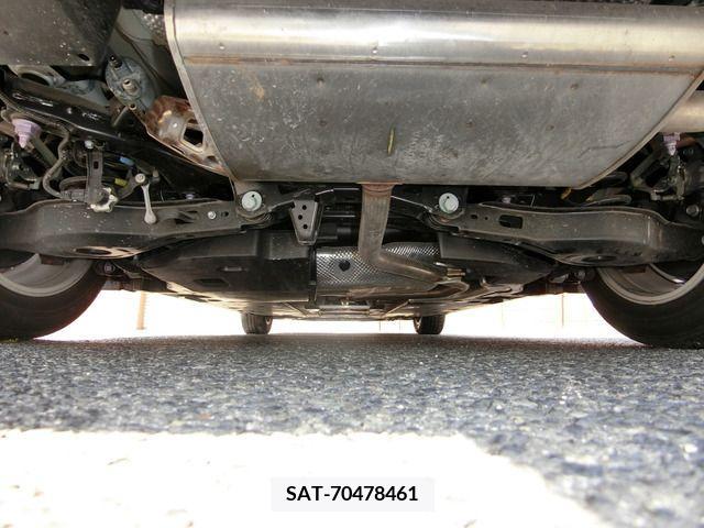 Toyota PRIUS 2018-03 200565-18