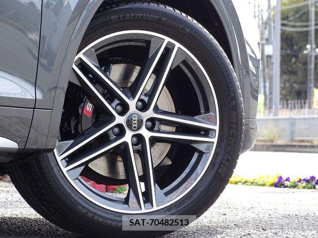 Audi SQ5 2021-07 211861-6