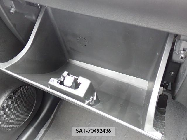 Suzuki ALTO 2017-01 334780-14