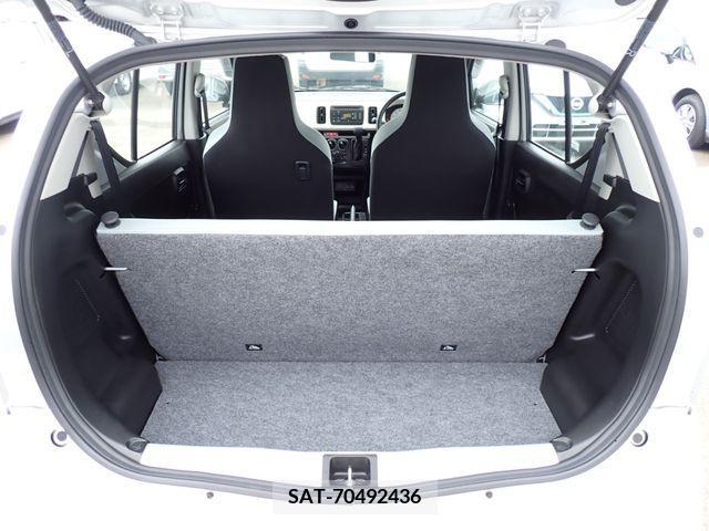 Suzuki ALTO 2017-01 334780-11