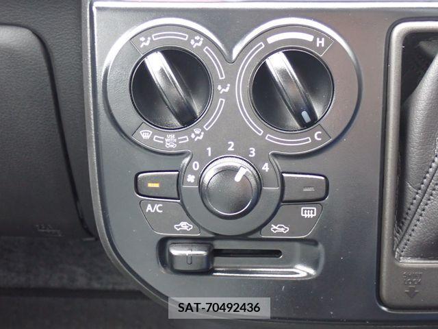 Suzuki ALTO 2017-01 334780-7
