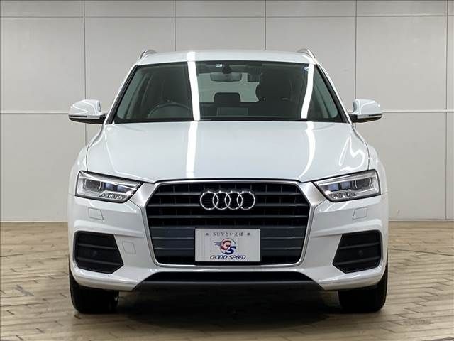 Audi Q3 2016-10 11154-2