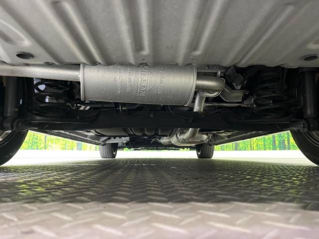 Nissan SERENA 2017-01 15303-19