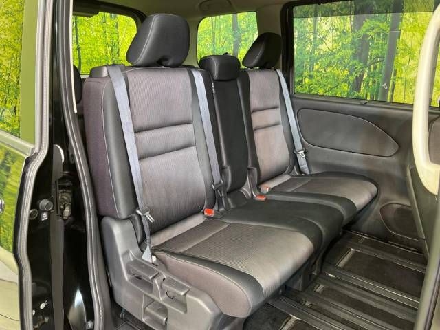 Nissan SERENA 2017-01 15303-8