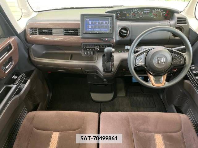 Honda N BOX 2019-02 364470-1
