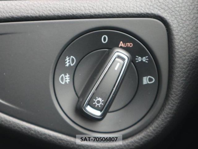VolksWagen GOLF 2018-08 320286-19