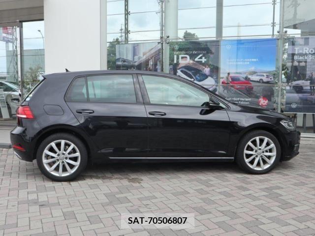 VolksWagen GOLF 2018-08 320286-7