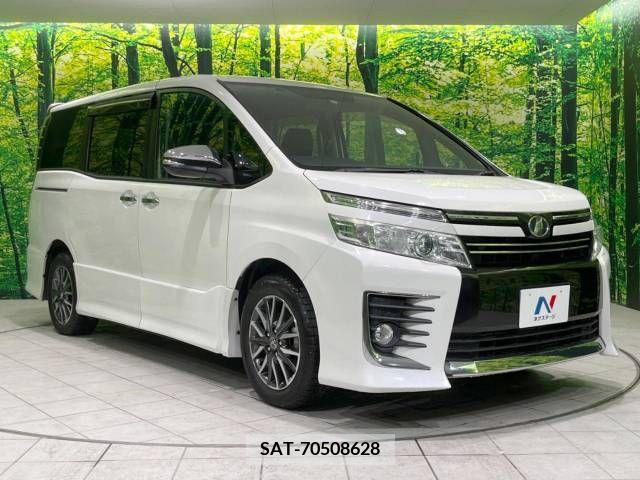 Toyota VOXY 2015-09 331189-16