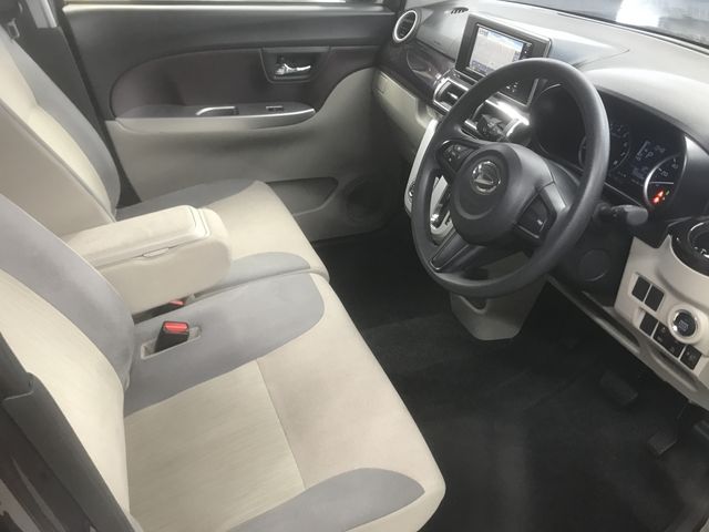 Daihatsu CAST 2021-06 28627-1