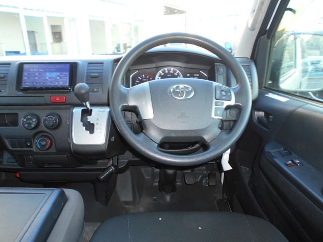 Toyota HIACE VAN 2020-08 188777-20