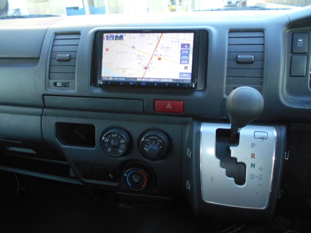 Toyota HIACE VAN 2020-08 188777-21