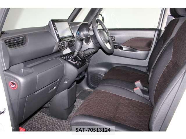 Mitsubishi EK X SPACE 2022-08 323993-3