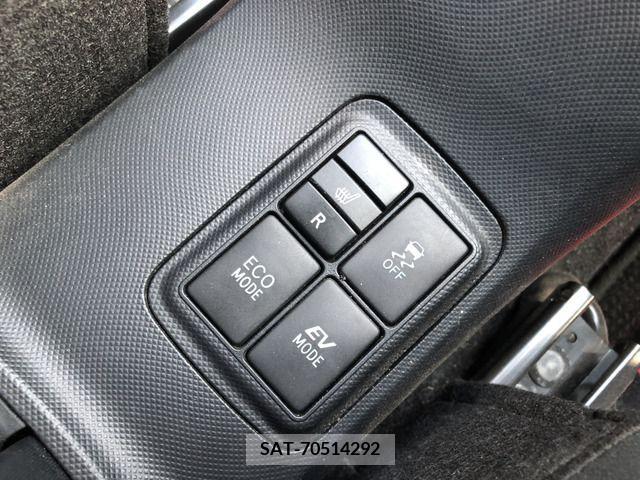 Toyota AQUA 2015-04 356272-9