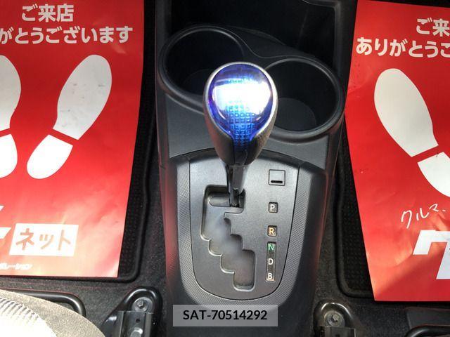 Toyota AQUA 2015-04 356272-11