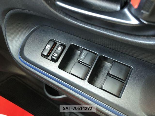 Toyota AQUA 2015-04 356272-12