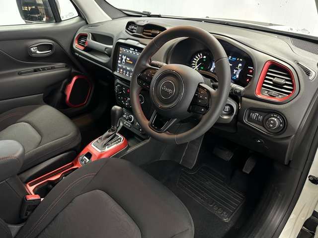 Jeep RENEGADE 2022-06 16861-1
